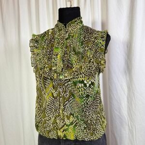 Green Ruffle Mock Neck Sleeveless Top –‎ Size S